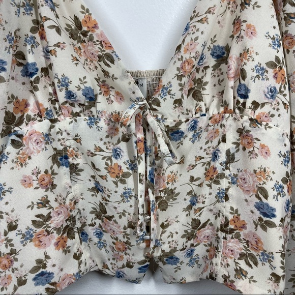 NWT Dress Forum Crop Top - Picture 9 of 9